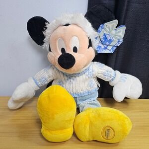 Mickey Mouse Plush Winter Themed Disney‎ Store Exclusive
